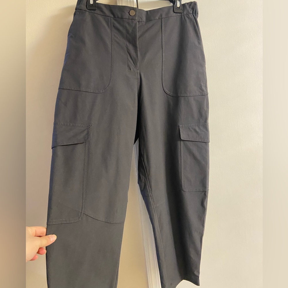Lululemon dark grey cargo pants women Sz 30 - Picture 4 of 6